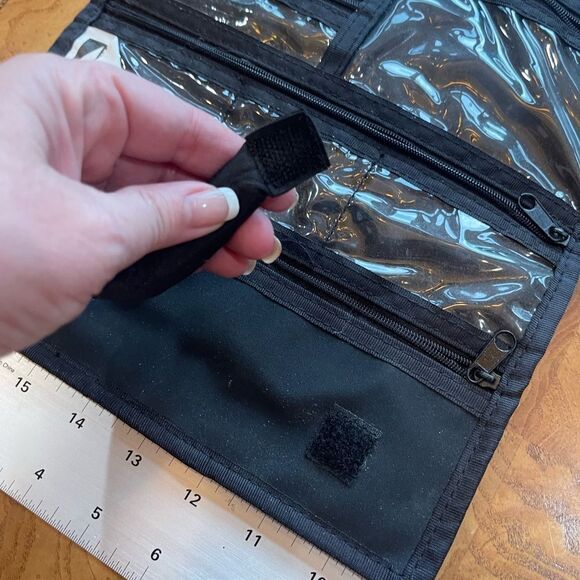 16 Jewelry Travel Pouch - Picture 4 of 9